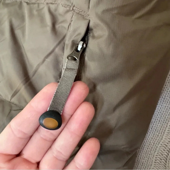 VTG LL Bean Vest Men's XL Dark Green Down Fill Zip Security Pocket Vintage - Picture 9 of 13